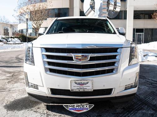 2019 Cadillac Escalade ESV Luxury