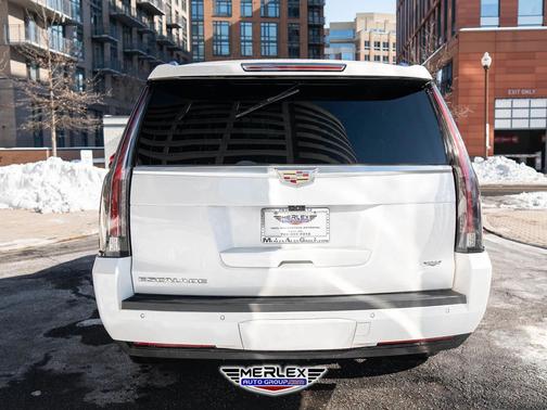 2019 Cadillac Escalade ESV Luxury