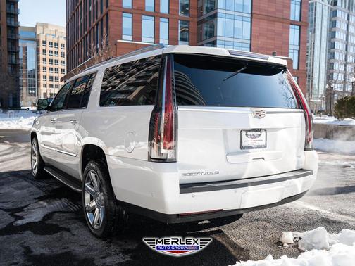 2019 Cadillac Escalade ESV Luxury