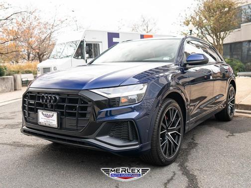 2021 Audi Q8 55 Premium Plus