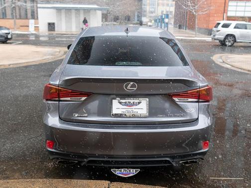 2017 Lexus IS 300 Base