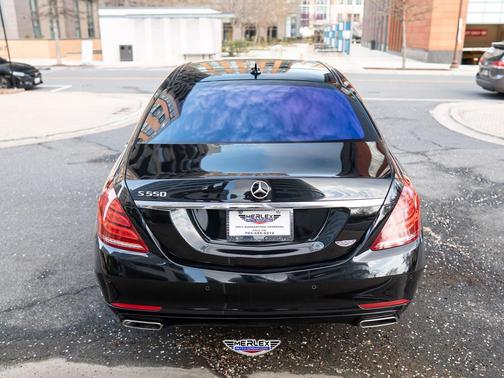 Black 2017 Mercedes-Benz S-Class 550
