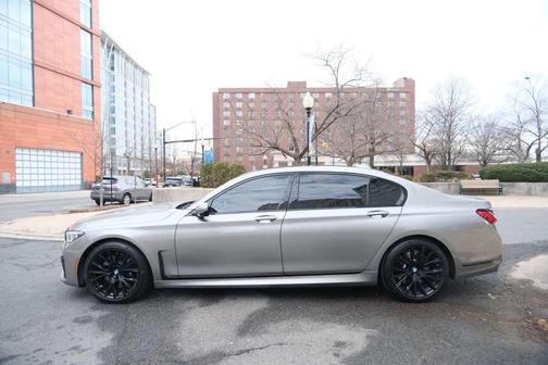 2021 BMW 750 Li xDrive