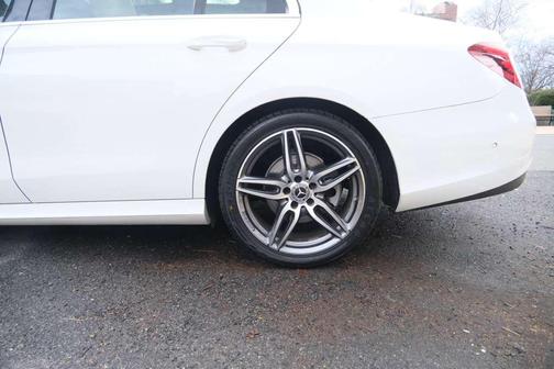 2018 Mercedes-Benz E-Class 300