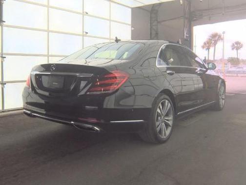 Black 2019 Mercedes-Benz S-Class 560