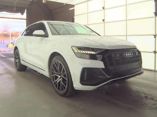 2021 Audi Q8 55 Prestige