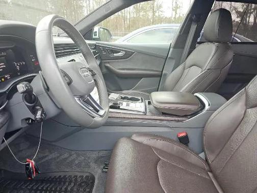 2021 Audi Q8 55 Prestige