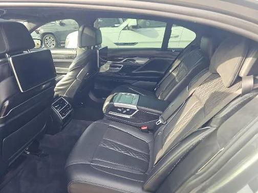 2019 BMW 750 Li xDrive