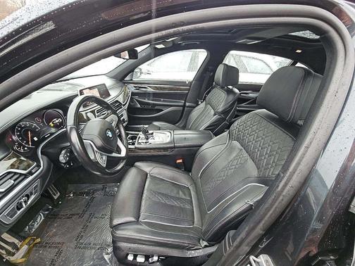 2019 BMW 750 i xDrive