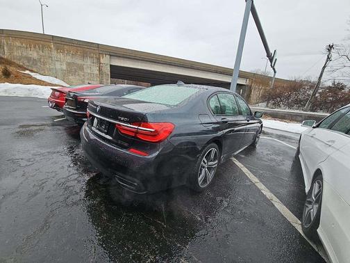 2019 BMW 750 i xDrive
