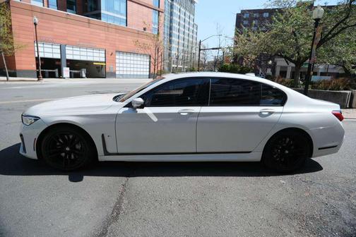 Mineral White Metallic 2020 BMW 750 Li xDrive