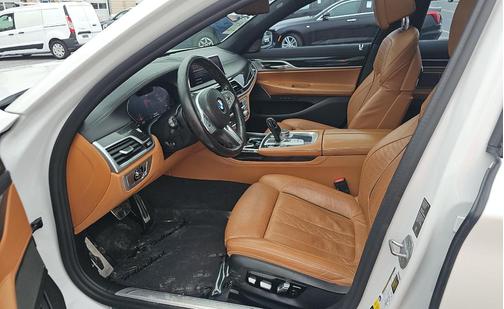 White 2020 BMW 750 Li xDrive