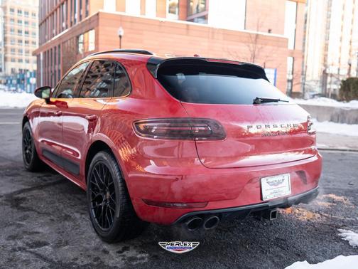 2018 Porsche Macan GTS