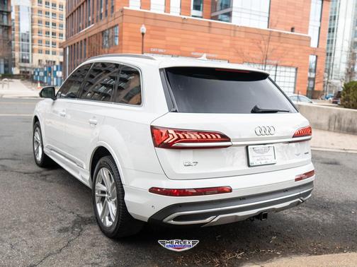 2020 Audi Q7 55 Premium Plus