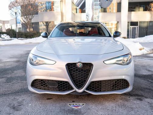 2020 Alfa Romeo Giulia Sport