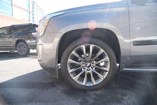 2020 Cadillac Escalade Luxury