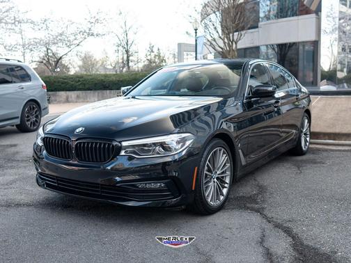 Black Sapphire Metallic 2018 BMW 530e iPerformance