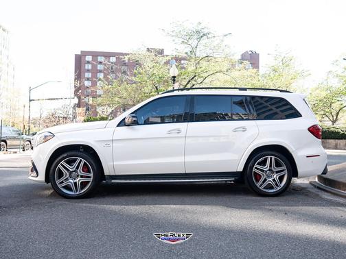 Diamond White 2019 Mercedes-Benz AMG GLS 63 Base