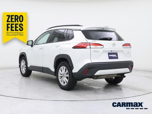 White 2022 Toyota Corolla Cross LE