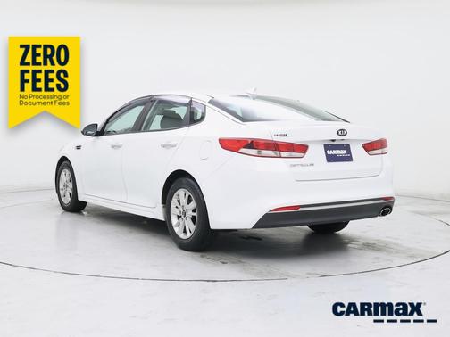 White 2016 Kia Optima LX