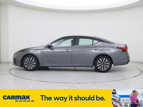 2023 Nissan Altima SV