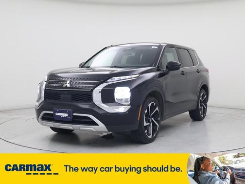 2023 Mitsubishi Outlander SE