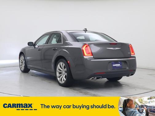 2019 Chrysler 300 Touring L