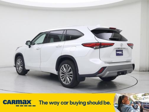 2022 Toyota Highlander Platinum