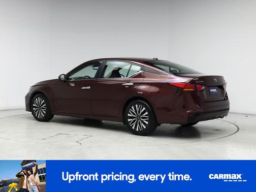 Red 2023 Nissan Altima SV