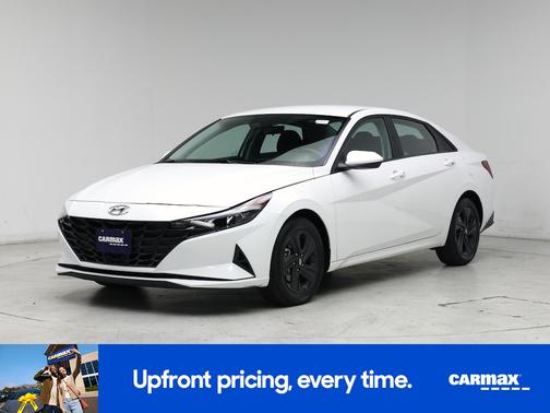 White 2021 Hyundai ELANTRA SEL