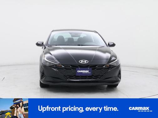 Black 2022 Hyundai ELANTRA SEL