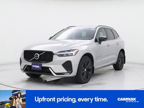 Silver 2023 Volvo XC60 B5 Plus Dark Theme