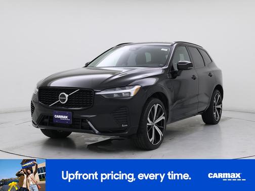 2024 Volvo XC60 Recharge Plug-In Hybrid T8 Ultimate Dark Theme