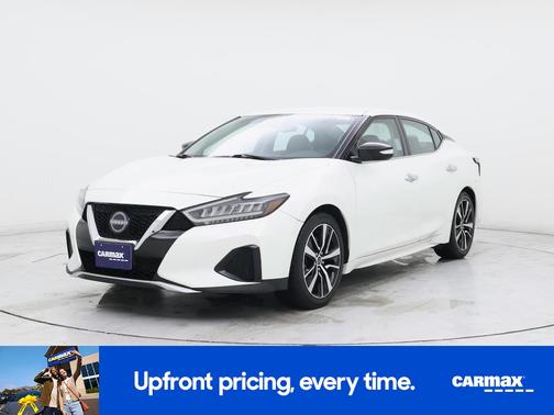White 2023 Nissan Maxima SV