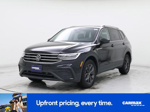 Black 2022 Volkswagen Tiguan SE