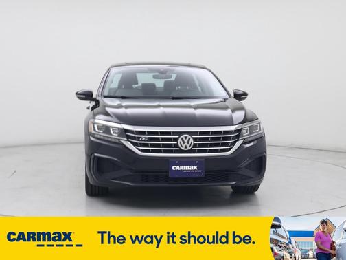 2020 Volkswagen Passat R-Line