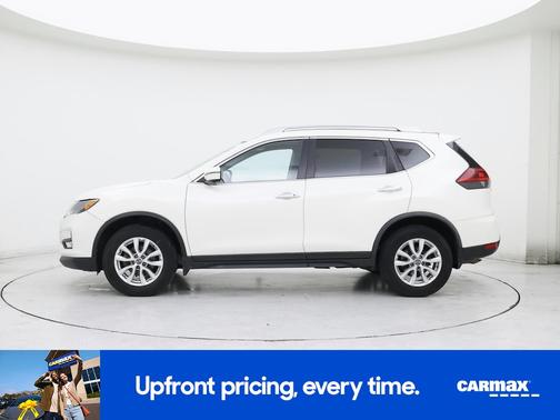 White 2018 Nissan Rogue SV