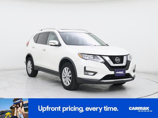 White 2018 Nissan Rogue SV