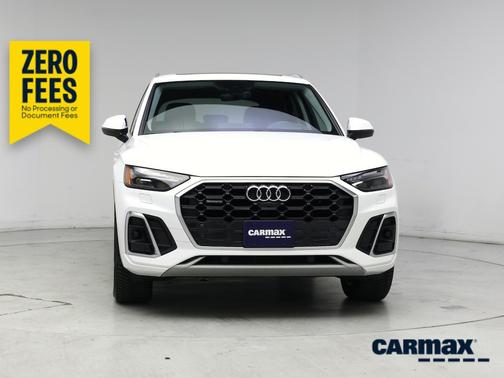 White 2023 Audi Q5 S-Line Prestige