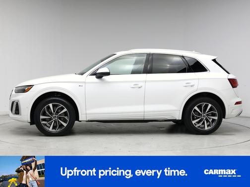 White 2023 Audi Q5 S-Line Prestige