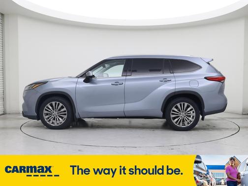 2022 Toyota Highlander Platinum