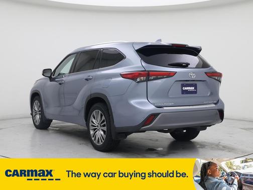 2022 Toyota Highlander Platinum