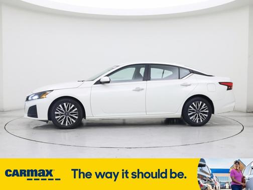 2023 Nissan Altima SV