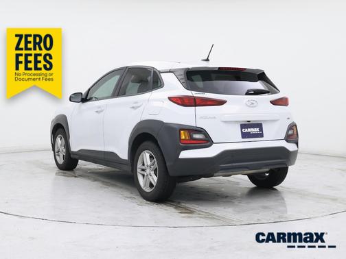 White 2019 Hyundai KONA SE