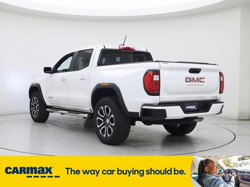2023 GMC Canyon AT4