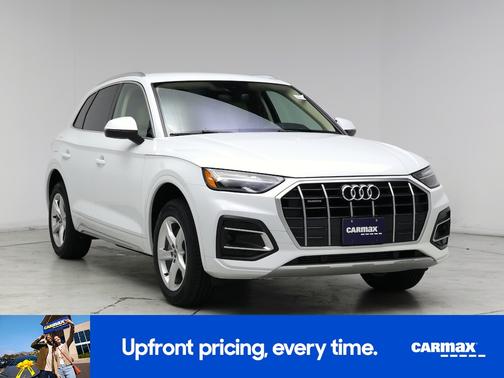 White 2021 Audi Q5 Premium