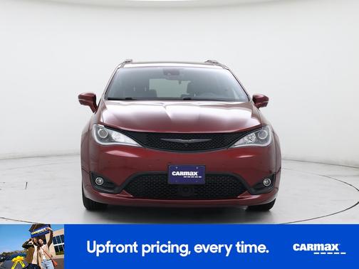 Burgundy 2018 Chrysler Pacifica Limited