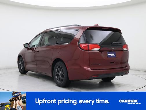 Burgundy 2018 Chrysler Pacifica Limited