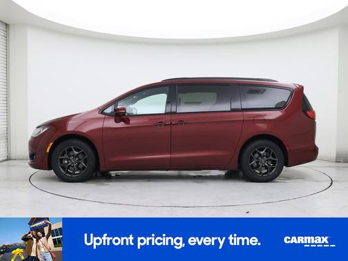 Burgundy 2018 Chrysler Pacifica Limited