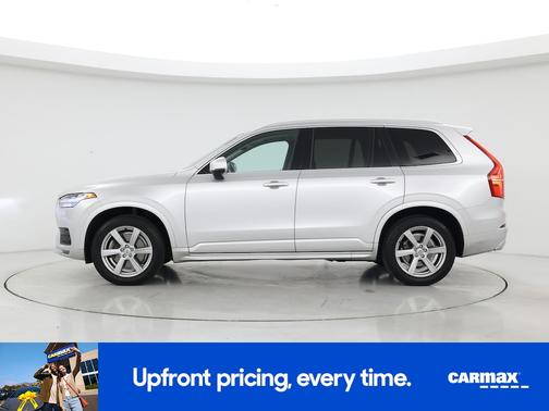 2020 Volvo XC90 T6 Momentum